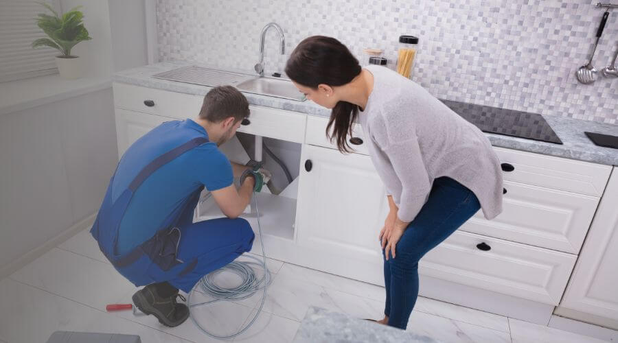 Expert burst pipe repair services in Lincolnwood, IL